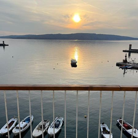 Apartment Sun&Sea, Senj, Prvi Red Do Mora Senj  Extérieur photo