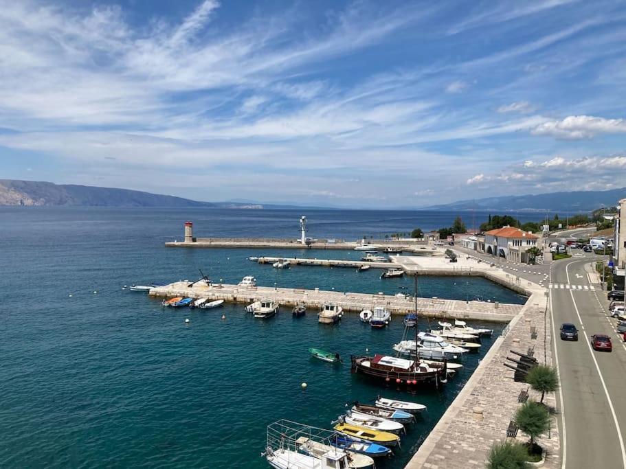 Apartment Sun&Sea, Senj, Prvi Red Do Mora Senj  Extérieur photo