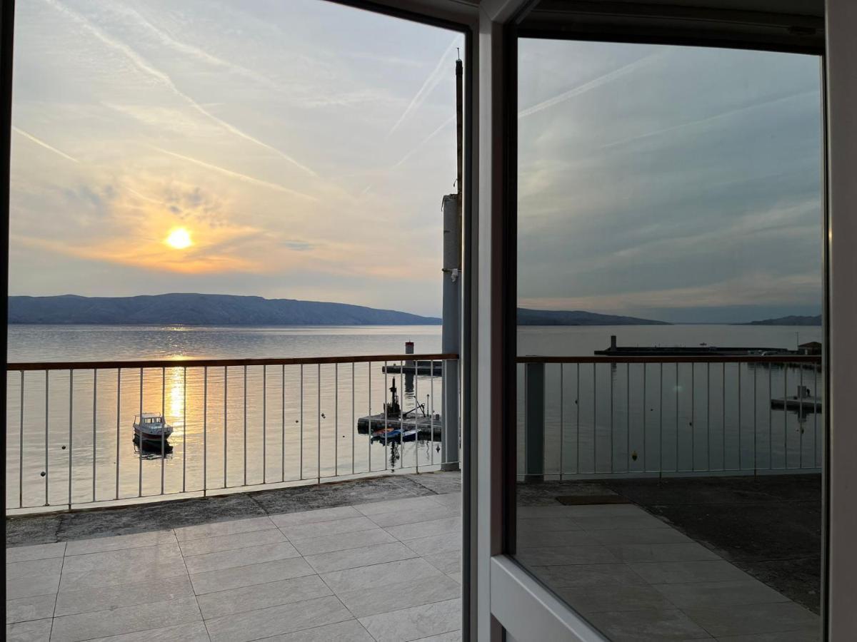 Apartment Sun&Sea, Senj, Prvi Red Do Mora Senj  Extérieur photo