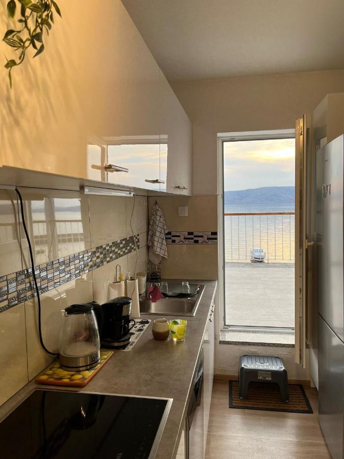 Apartment Sun&Sea, Senj, Prvi Red Do Mora Senj  Extérieur photo