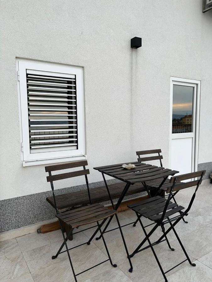 Apartment Sun&Sea, Senj, Prvi Red Do Mora Senj  Extérieur photo